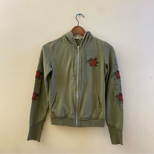 Forever 21 Vintage Embroidered Floral Green Cropped Hoodie Sweater Small
